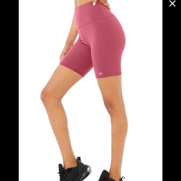 ALO biker shorts - S - Picture 1 of 4